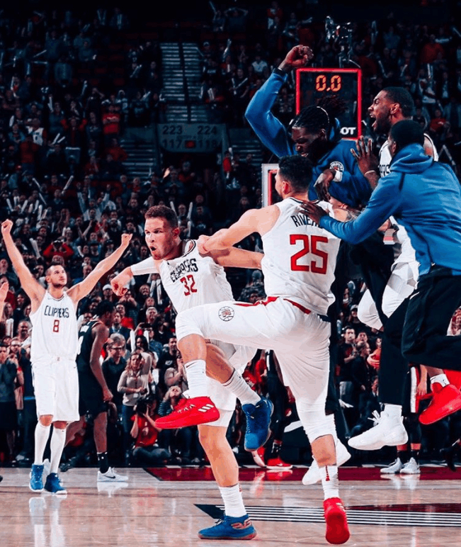 美国男篮翻盘灰熊，加里纳利打破历史纪录的简单介绍