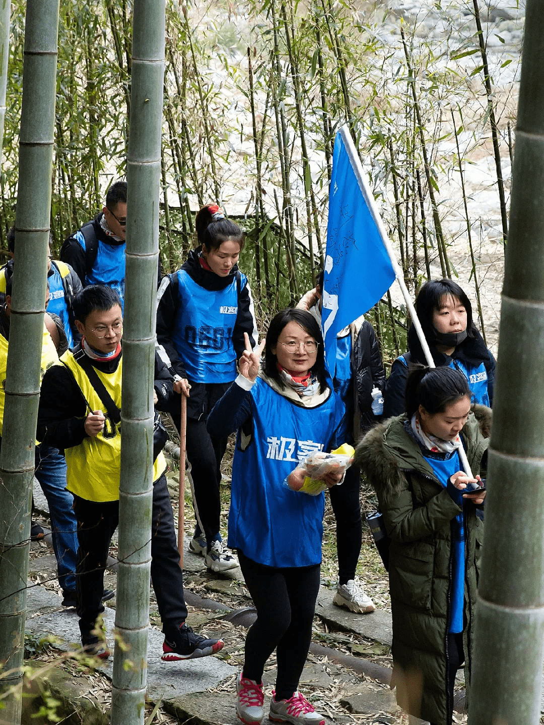 瑞士国家队赢得关键战役，稳步前行