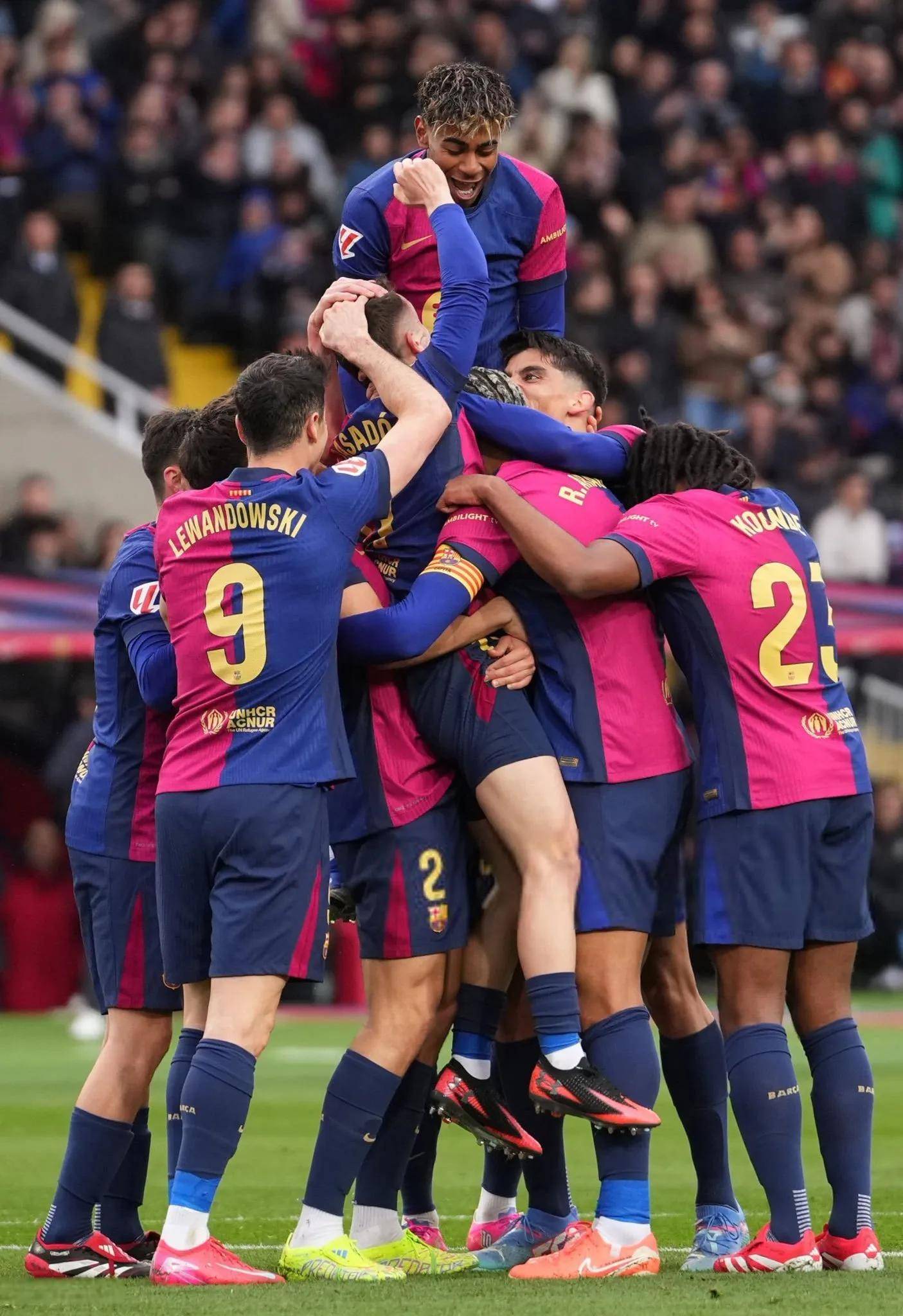 关于曼联惨败欧冠告别,未雨绸缪困难前行的信息 关于曼联惨败欧冠告别,未雨绸缪困难前行的信息