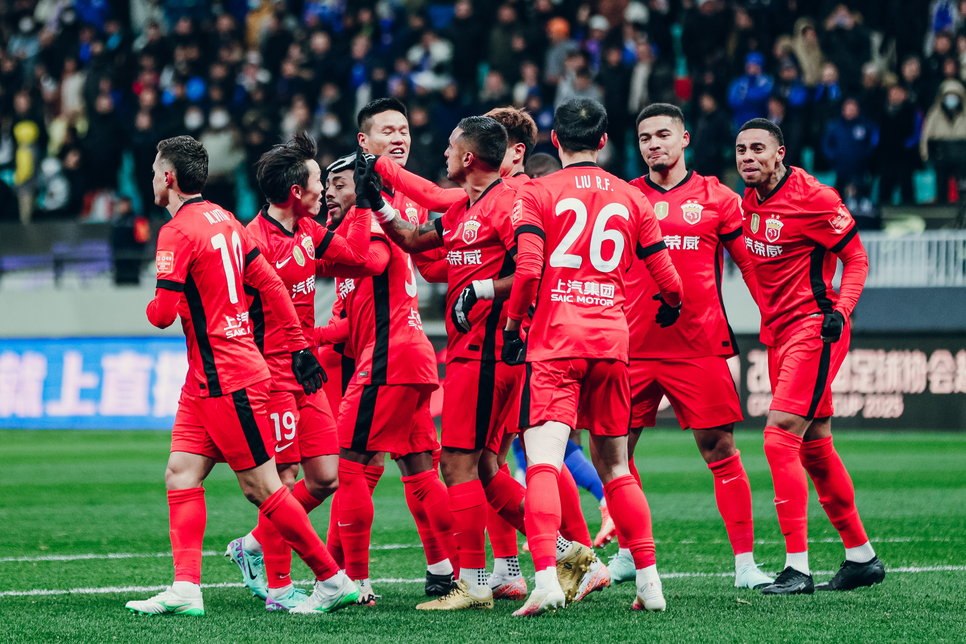 强劲对手对阵在最近一场比赛中产生火花