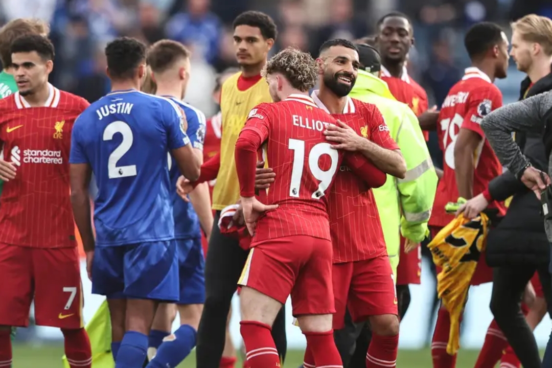 英格兰碾压巴萨，马夏尔关键制胜