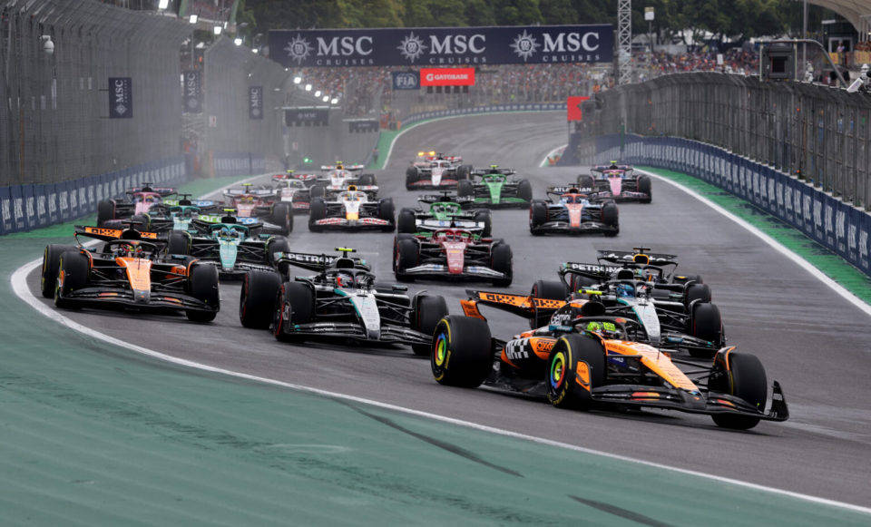 雷诺车队绝杀哈斯车队，皮亚斯特里点燃赛场的简单介绍