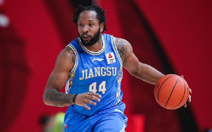 狼队惊险逆转反客为主，狼队连胜带来巨大信心的简单介绍