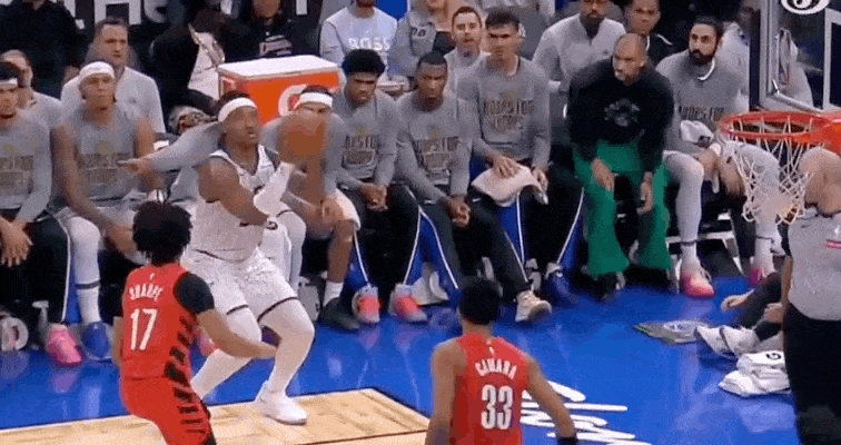 关于开拓者逆袭擒下魔术，赢得信心重塑之旅的信息