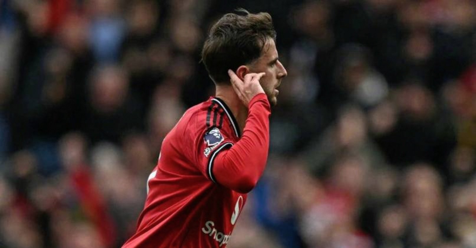 阿森纳连续三轮不胜，球队士气低迷的简单介绍