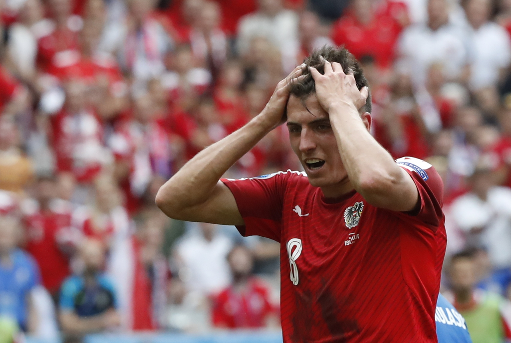 斯洛文尼亚队憾负冰岛，小组赛垫底无缘晋级