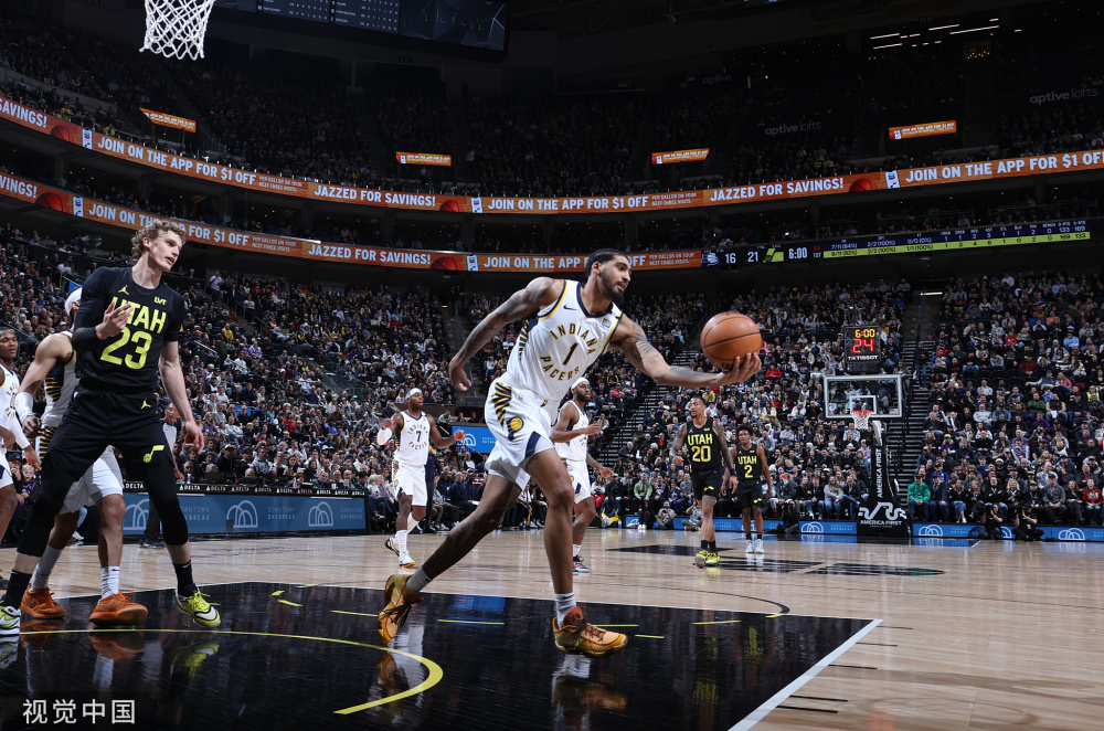 包含爵士主场大胜步行者，取得四连胜的词条