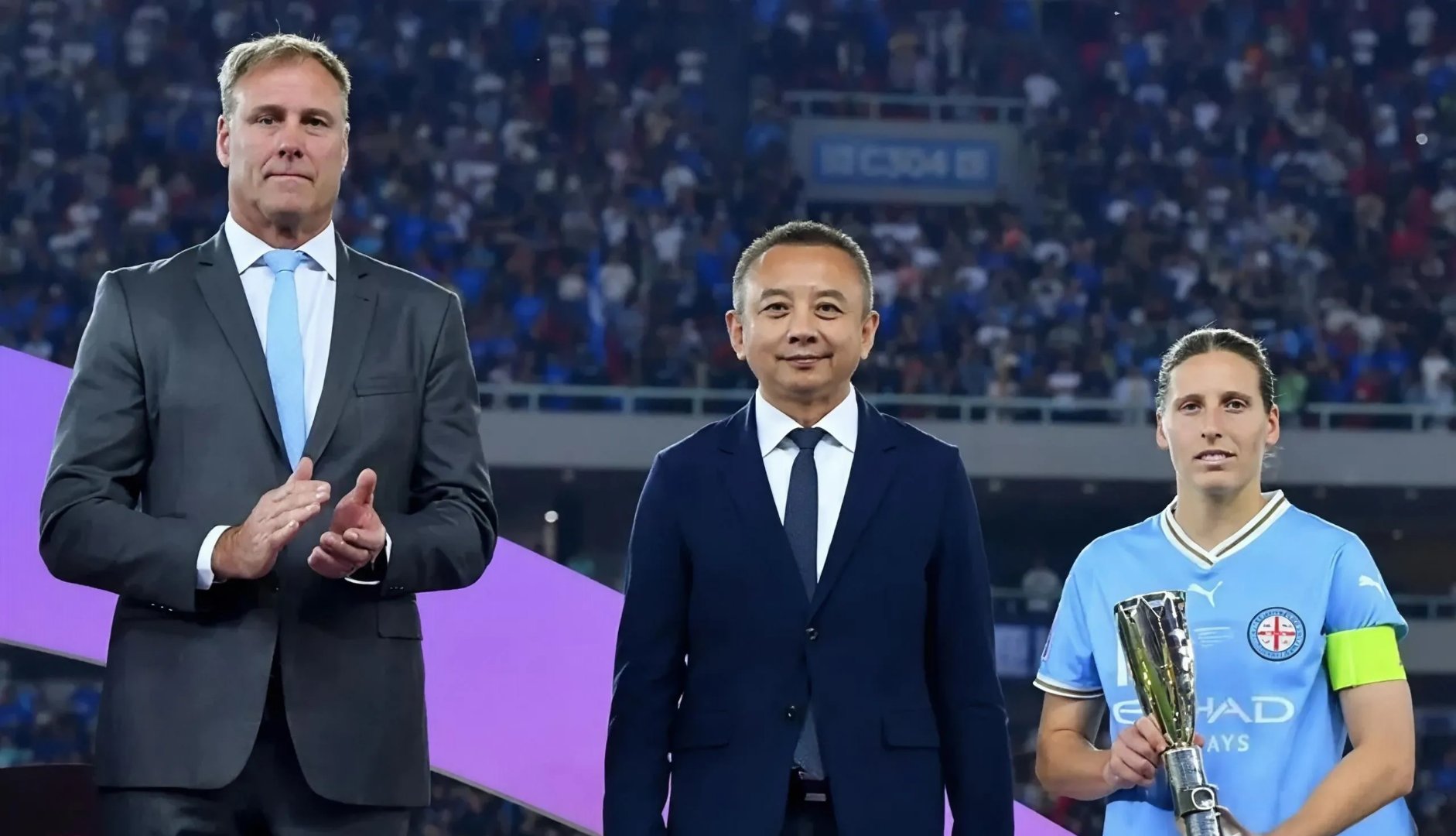 奥斯纳布吕克国脚回归，球队实力得到提升的简单介绍