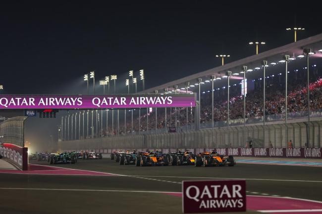 包含红牛车队险胜阿斯顿马丁,皮亚斯特里统治全场的词条 包含红牛车队险胜阿斯顿马丁,皮亚斯特里统治全场的词条