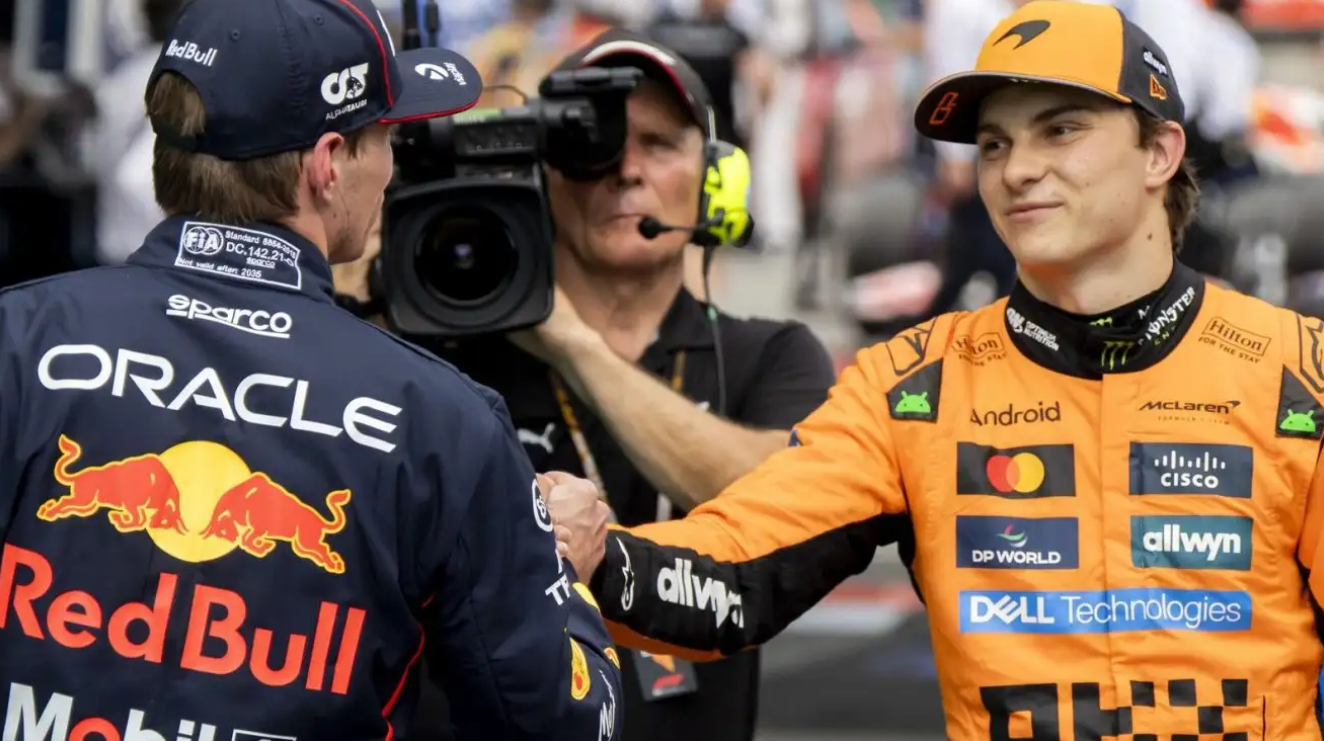 包含红牛车队险胜阿斯顿马丁,皮亚斯特里统治全场的词条 包含红牛车队险胜阿斯顿马丁,皮亚斯特里统治全场的词条