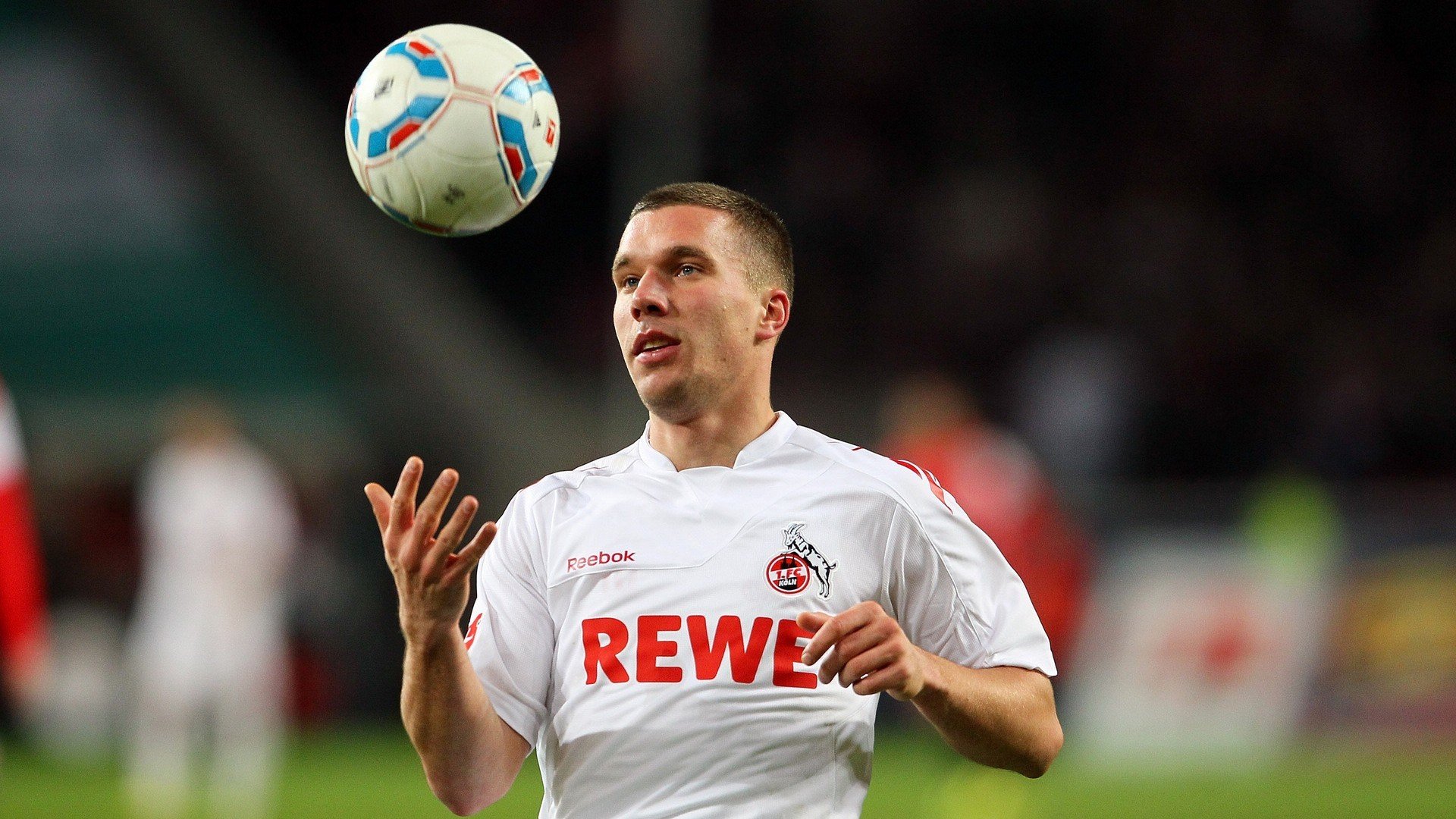 维尼修斯攻防两端统治,巴西力克墨西哥